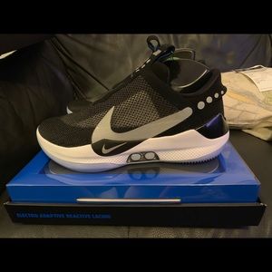Nike bb adapt